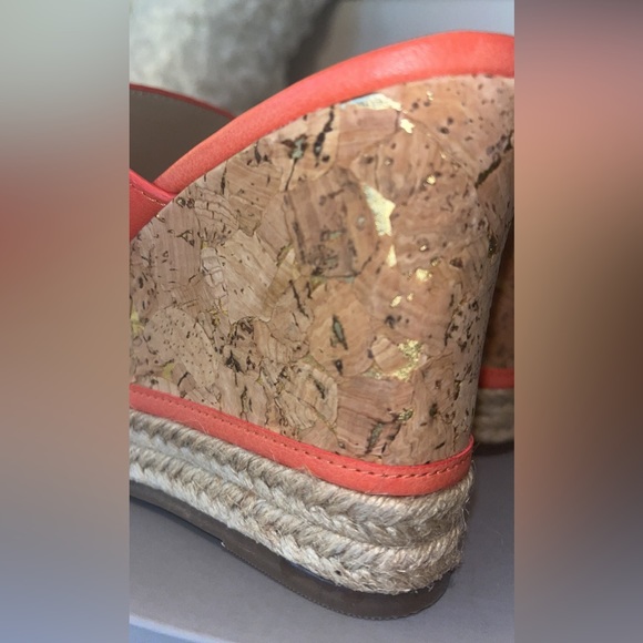 Sondra Roberts Angie Wedge - Picture 8 of 10